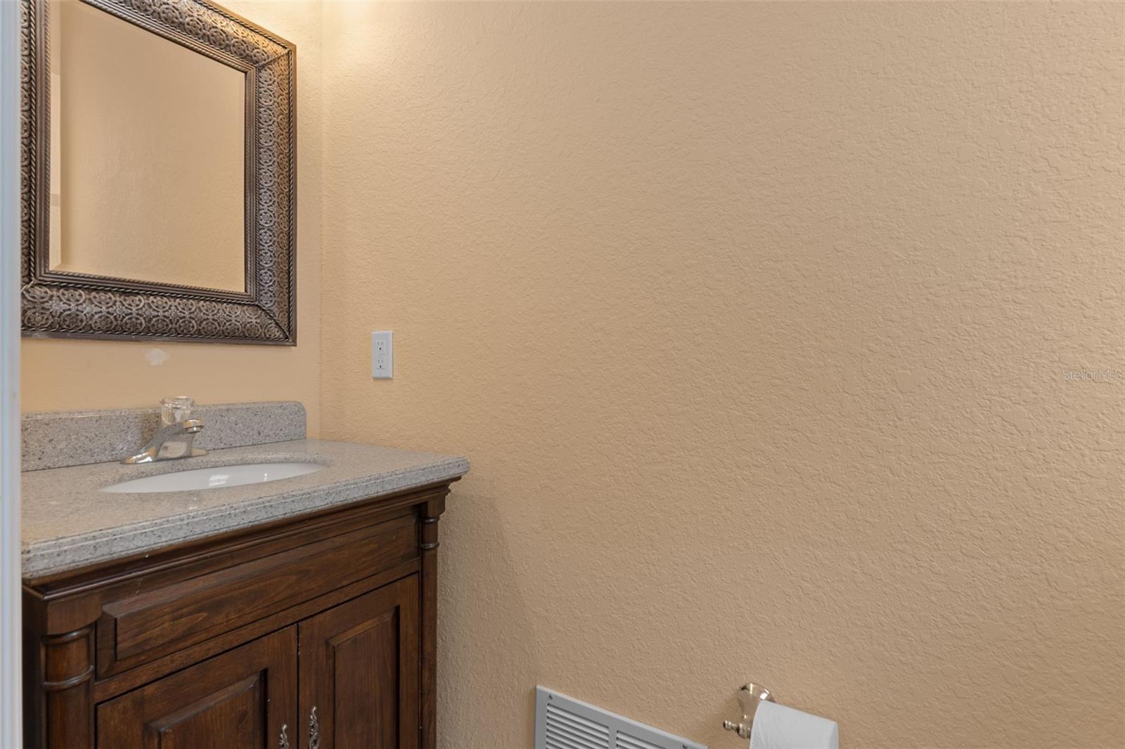 LEISURE HILLS - Residential