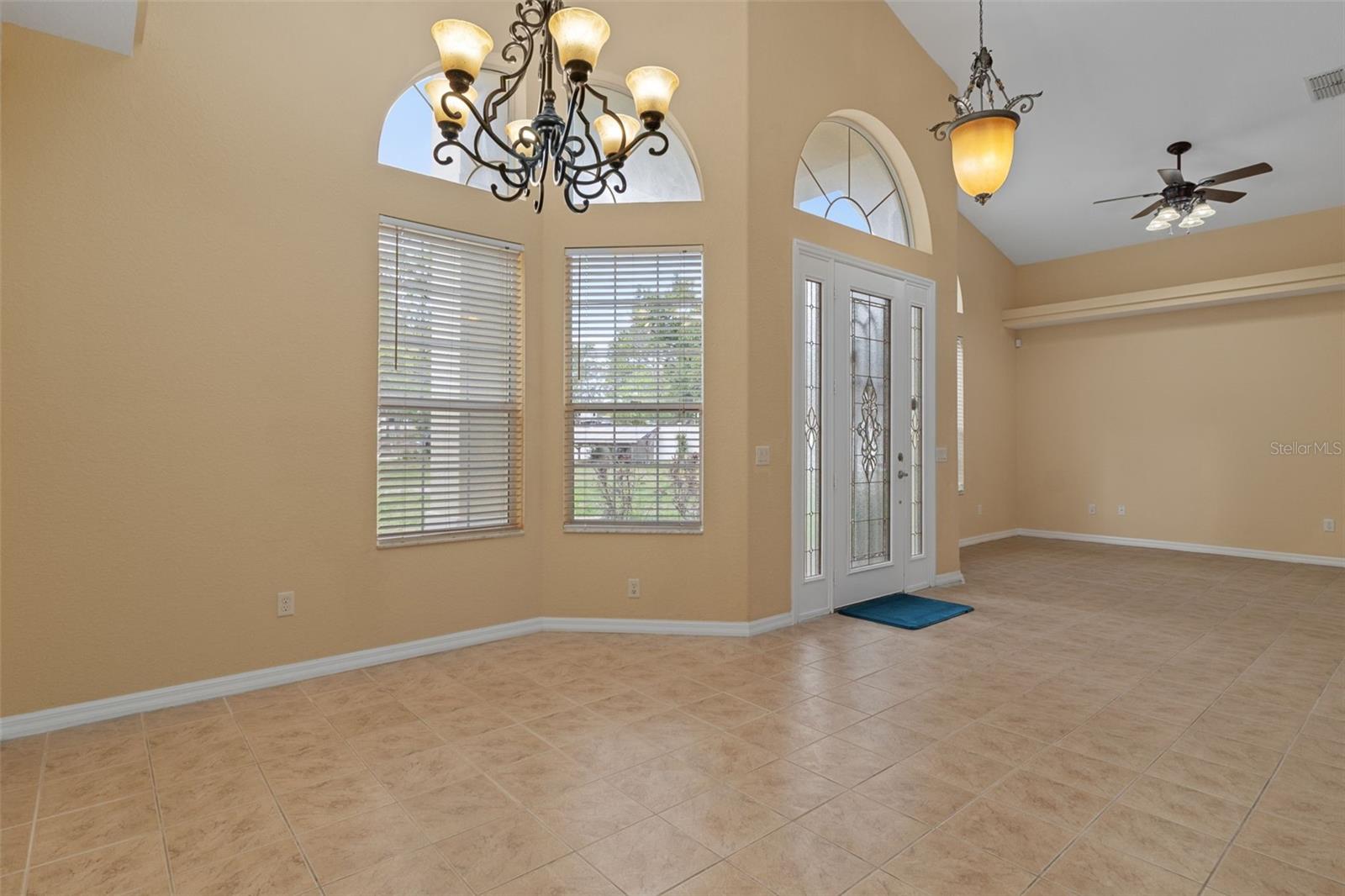 LEISURE HILLS - Residential