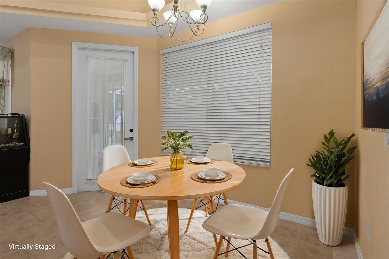 LEISURE HILLS - Residential