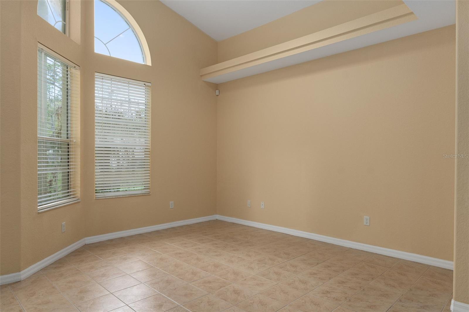 LEISURE HILLS - Residential