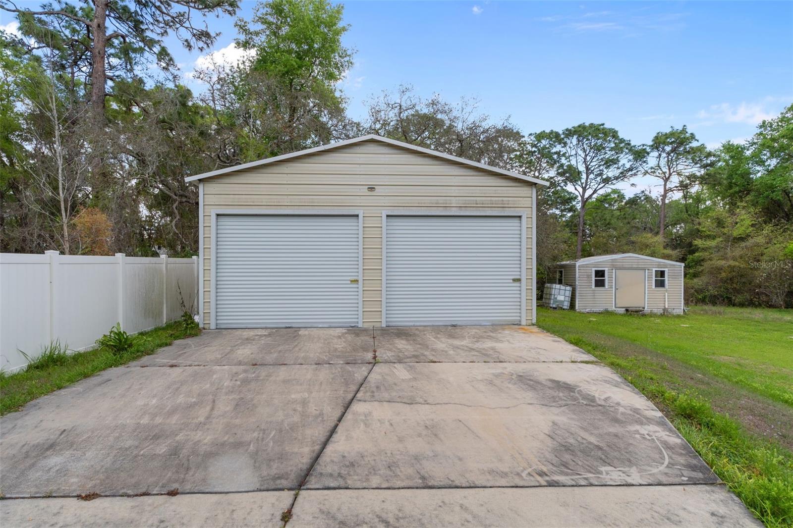 LEISURE HILLS - Residential