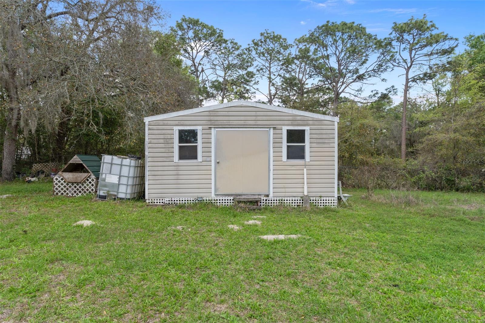 LEISURE HILLS - Residential