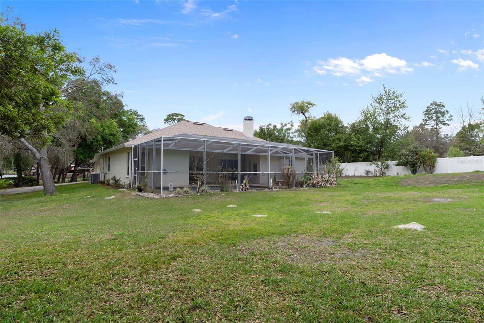 LEISURE HILLS - Residential