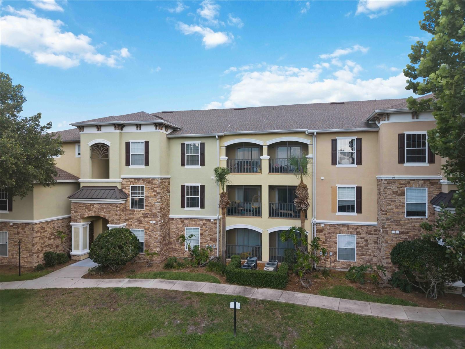 COURTNEY PALMS CONDO - Residential