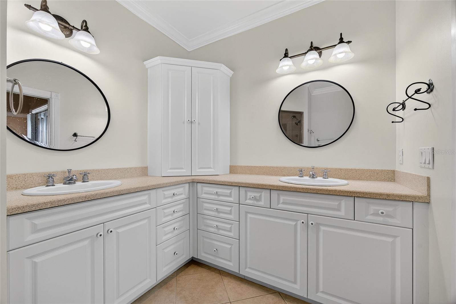 SAVANNA BAY CONDO - Residential