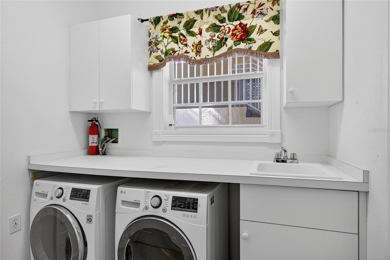 SAVANNA BAY CONDO - Residential