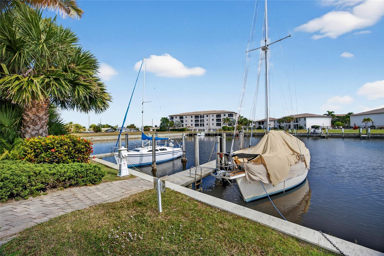 SAVANNA BAY CONDO - Residential