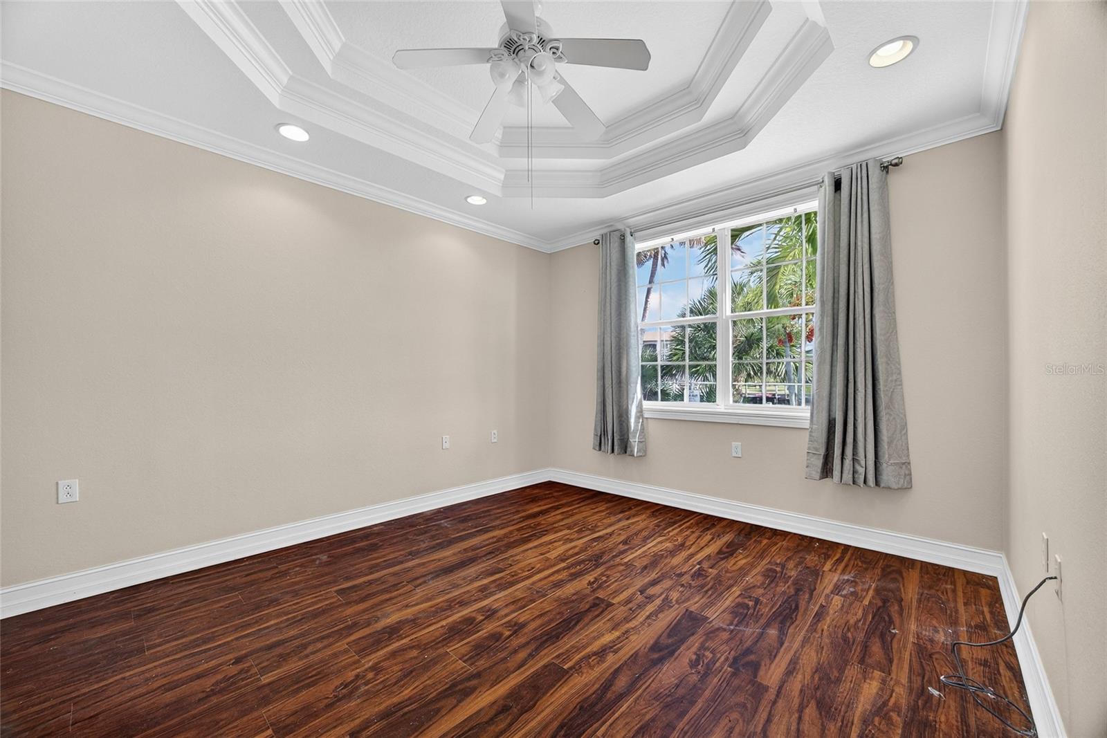 SAVANNA BAY CONDO - Residential