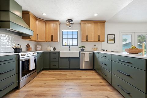 Tiny photo for 4351 NE 210th Avenue, Williston, FL 32696 (MLS # GC541868)
