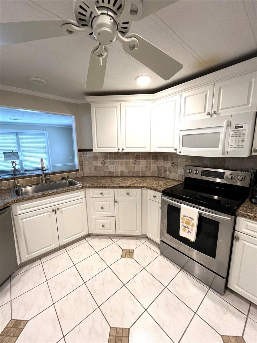 HARBOR ISLES II - Residential