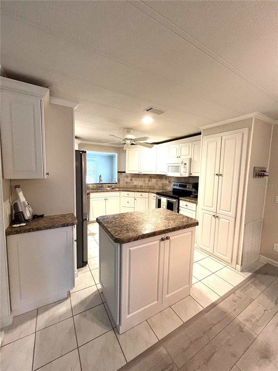 HARBOR ISLES II - Residential