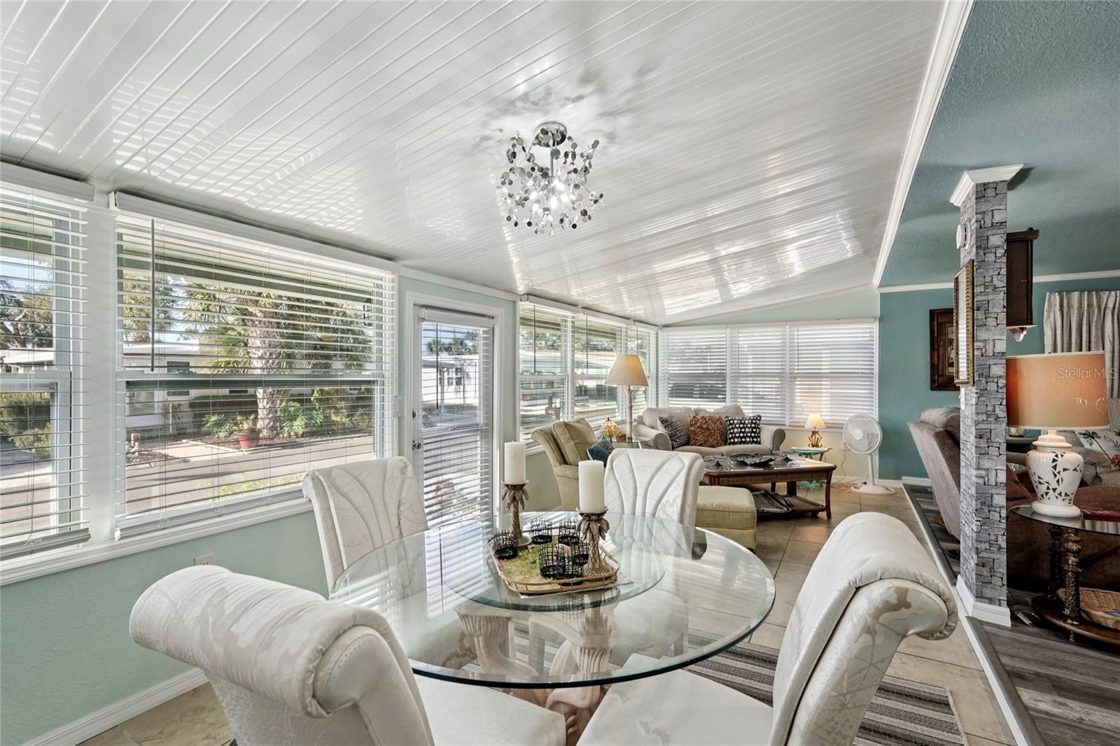 VENICE ISLE - Residential