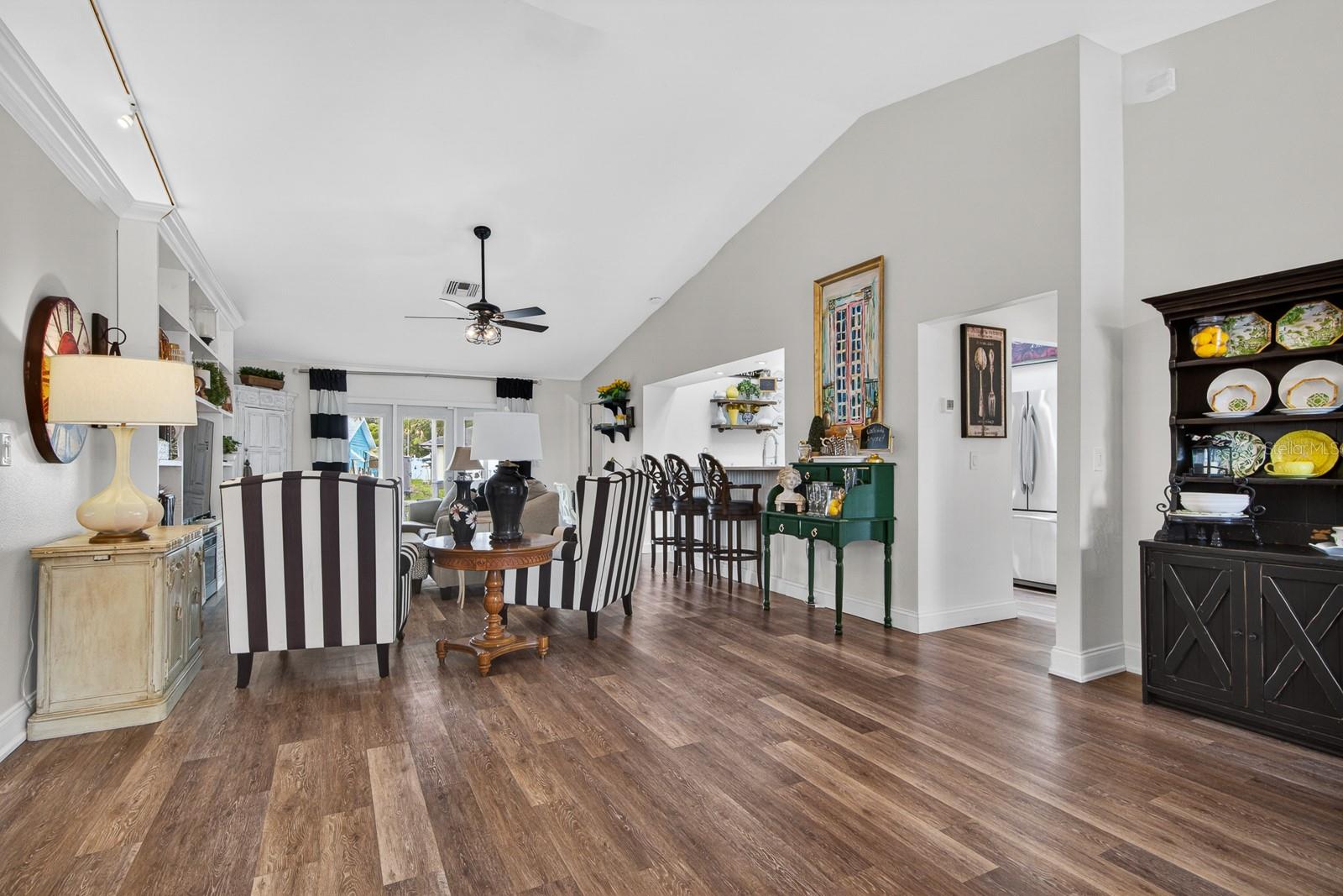 16 CITRUS DRIVE