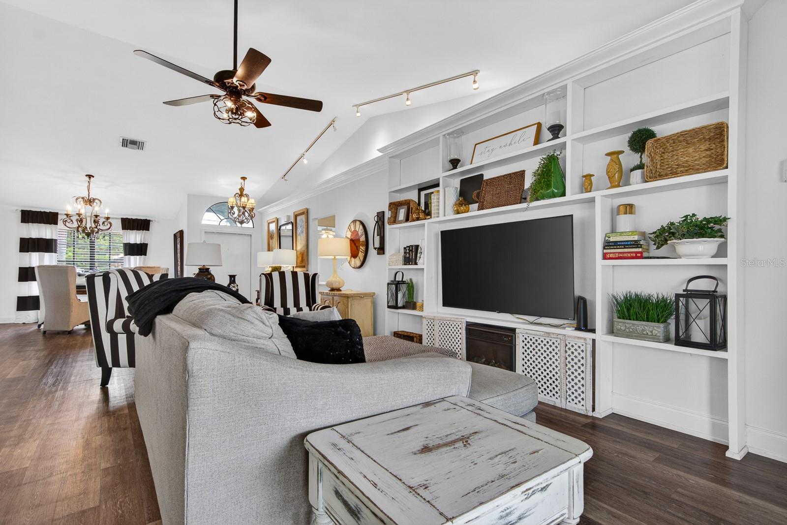 16 CITRUS DRIVE