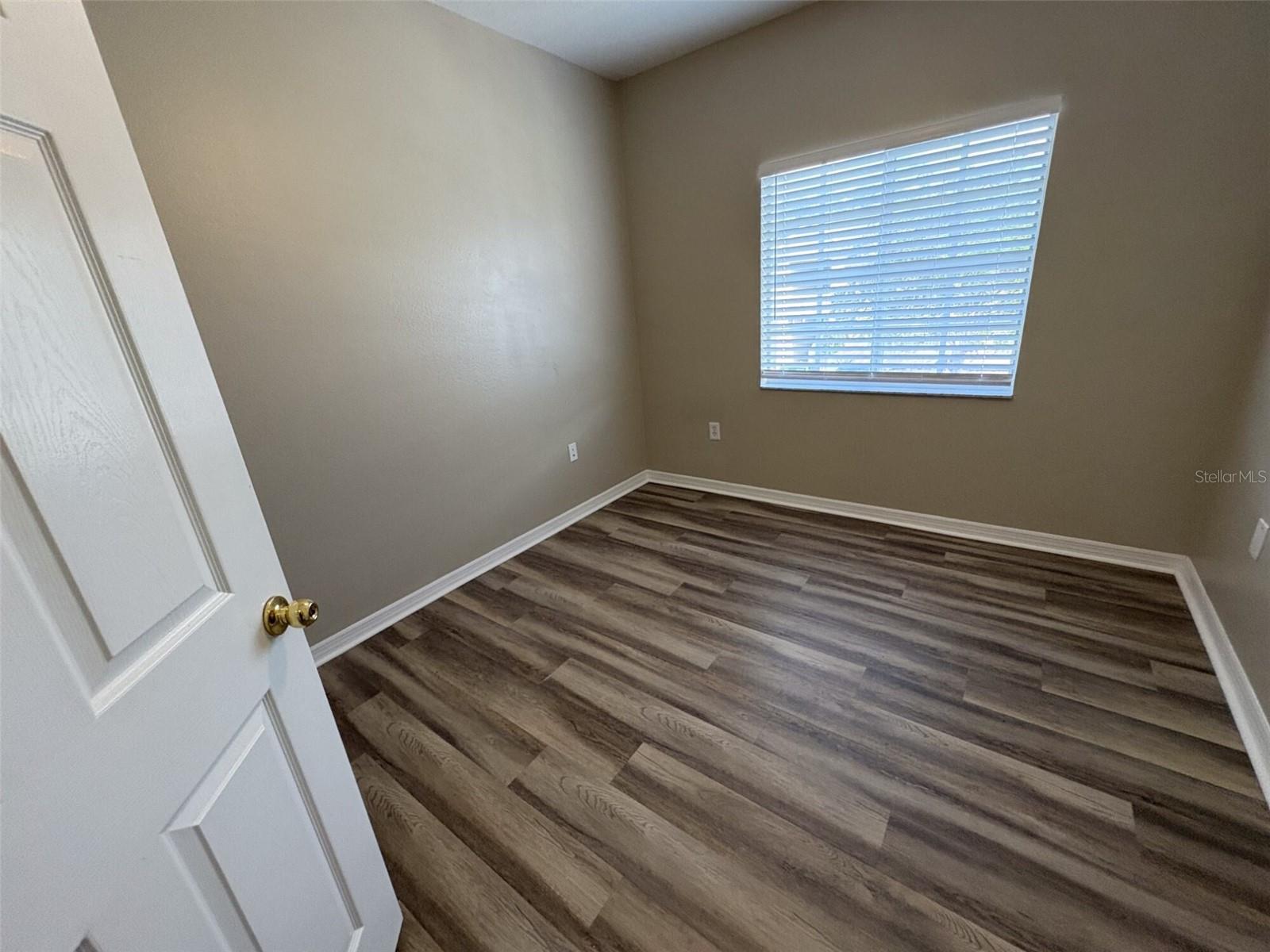 VILLAGES OF BLOOMINGDALE CONDO - Residential Lease