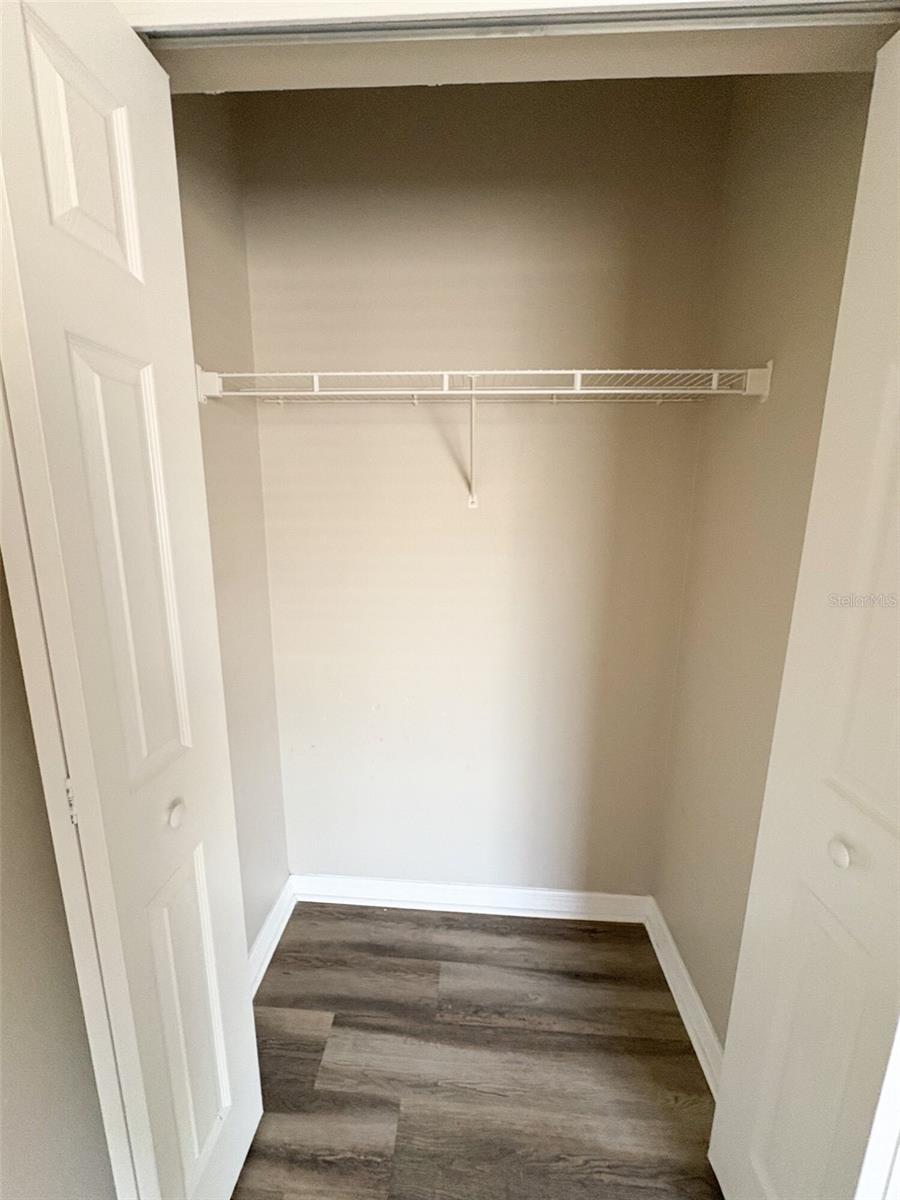 VILLAGES OF BLOOMINGDALE CONDO - Residential Lease