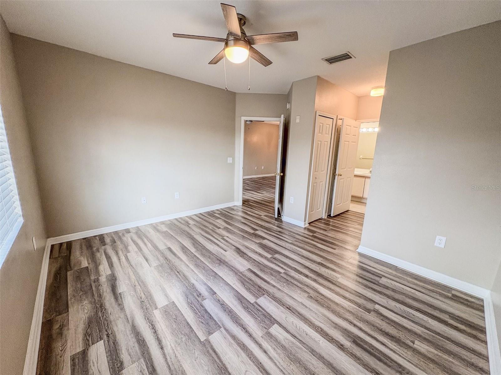 VILLAGES OF BLOOMINGDALE CONDO - Residential Lease