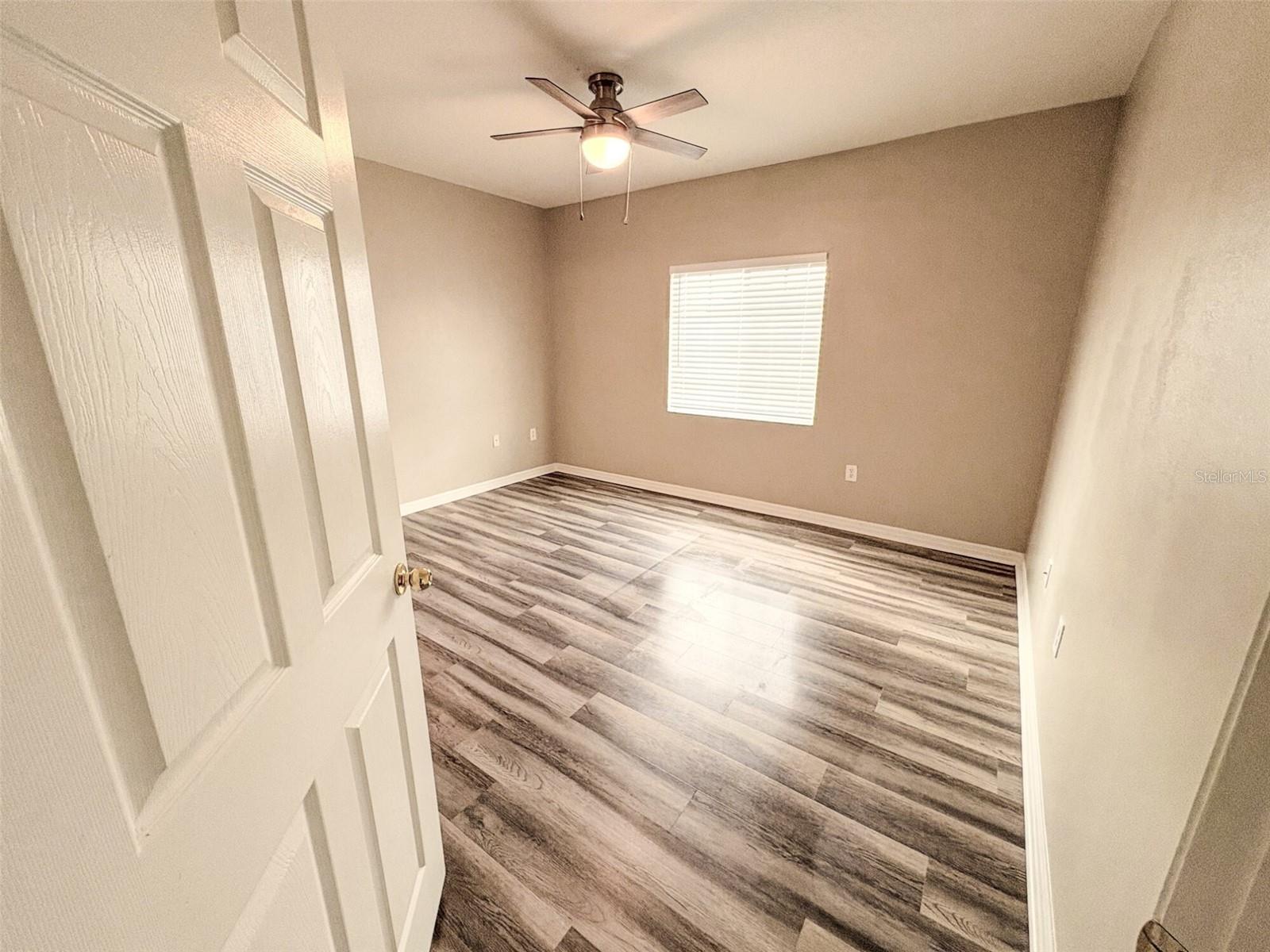 VILLAGES OF BLOOMINGDALE CONDO - Residential Lease