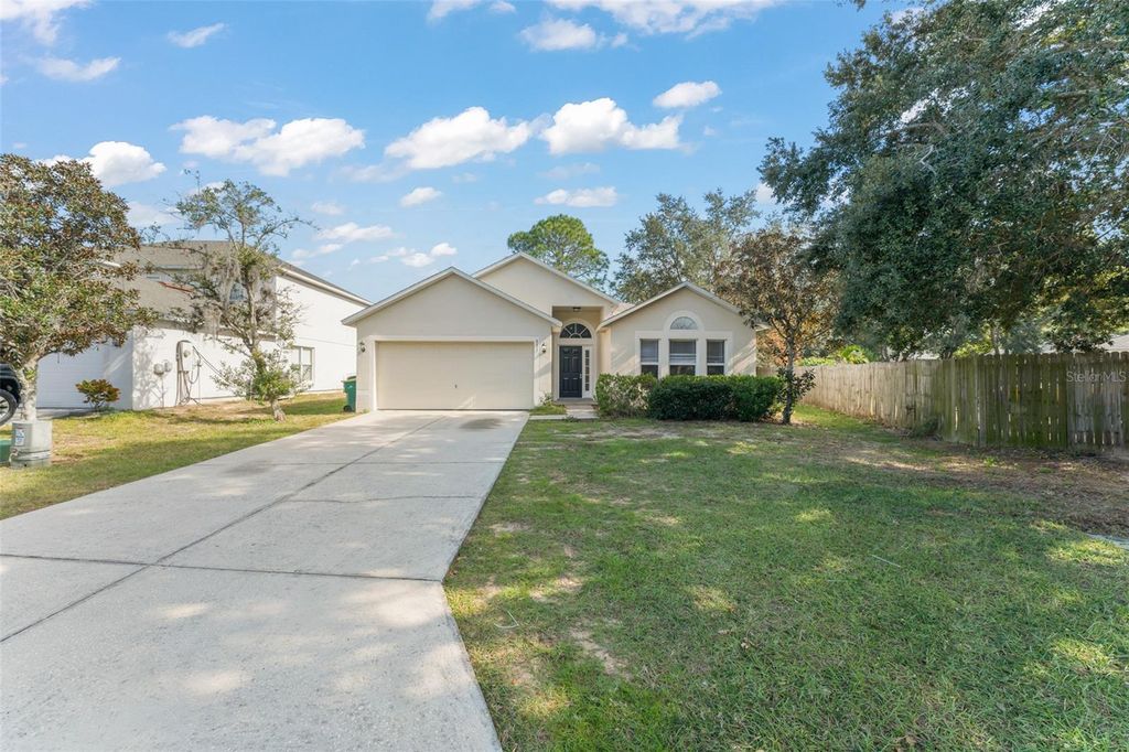 Photo of 881 Vanderbilt Drive, Eustis, FL 32726 (MLS # O6368147)