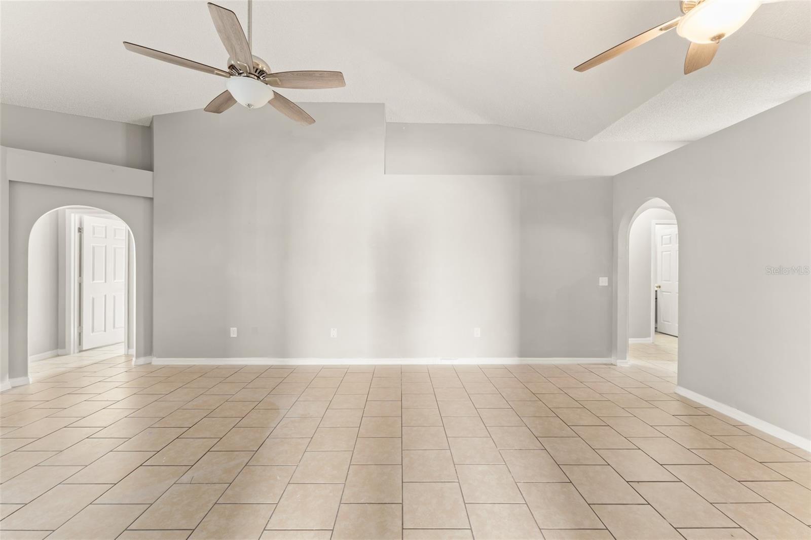 REMINGTON CLUB PH 02 - Residential