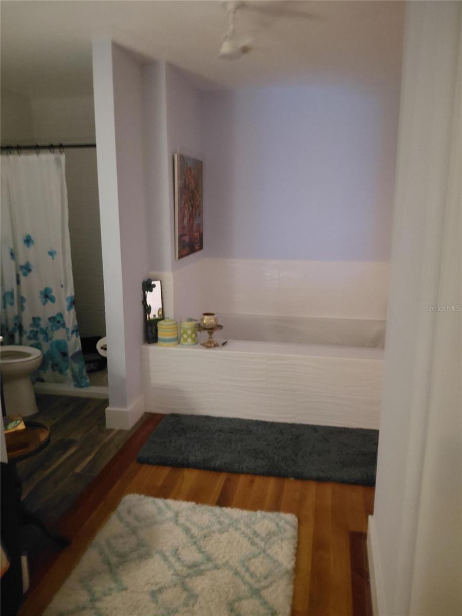 ENGLEWOOD ISLES SUB - Residential