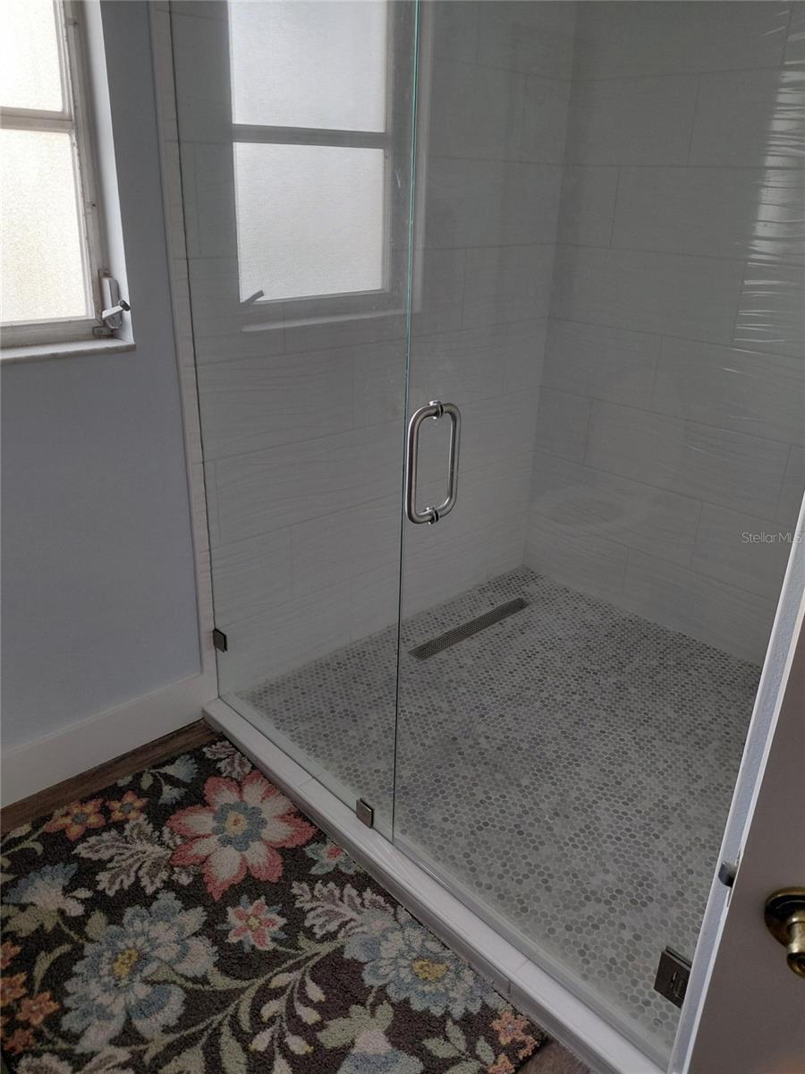 ENGLEWOOD ISLES SUB - Residential