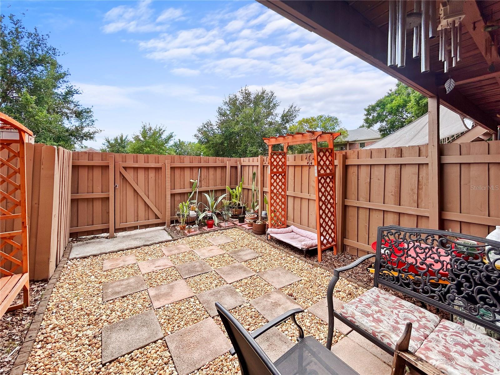 LAKE HOWELL ARMS CONDO - Residential