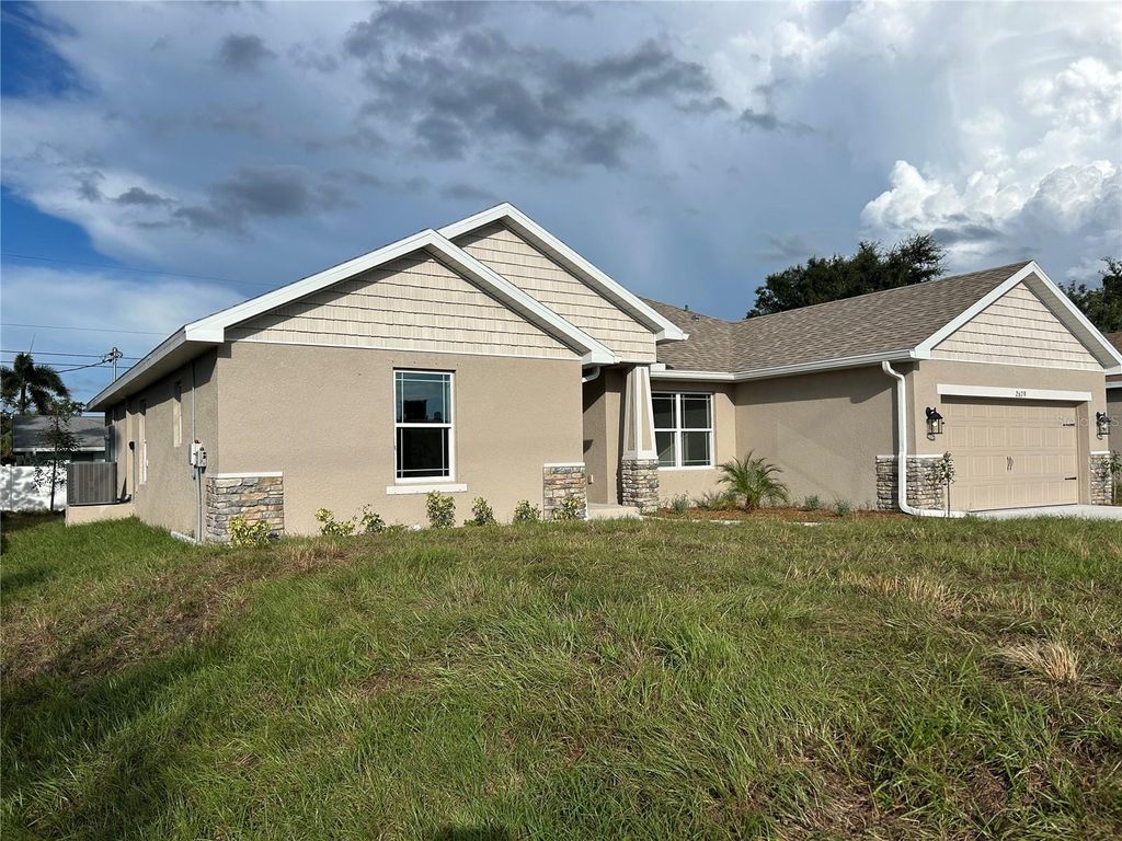 Venice Florida Homes for Sale 400k to 500k 88 Photo of 2679 Englewood Road, Venice, FL 34293 (MLS # A4607193)