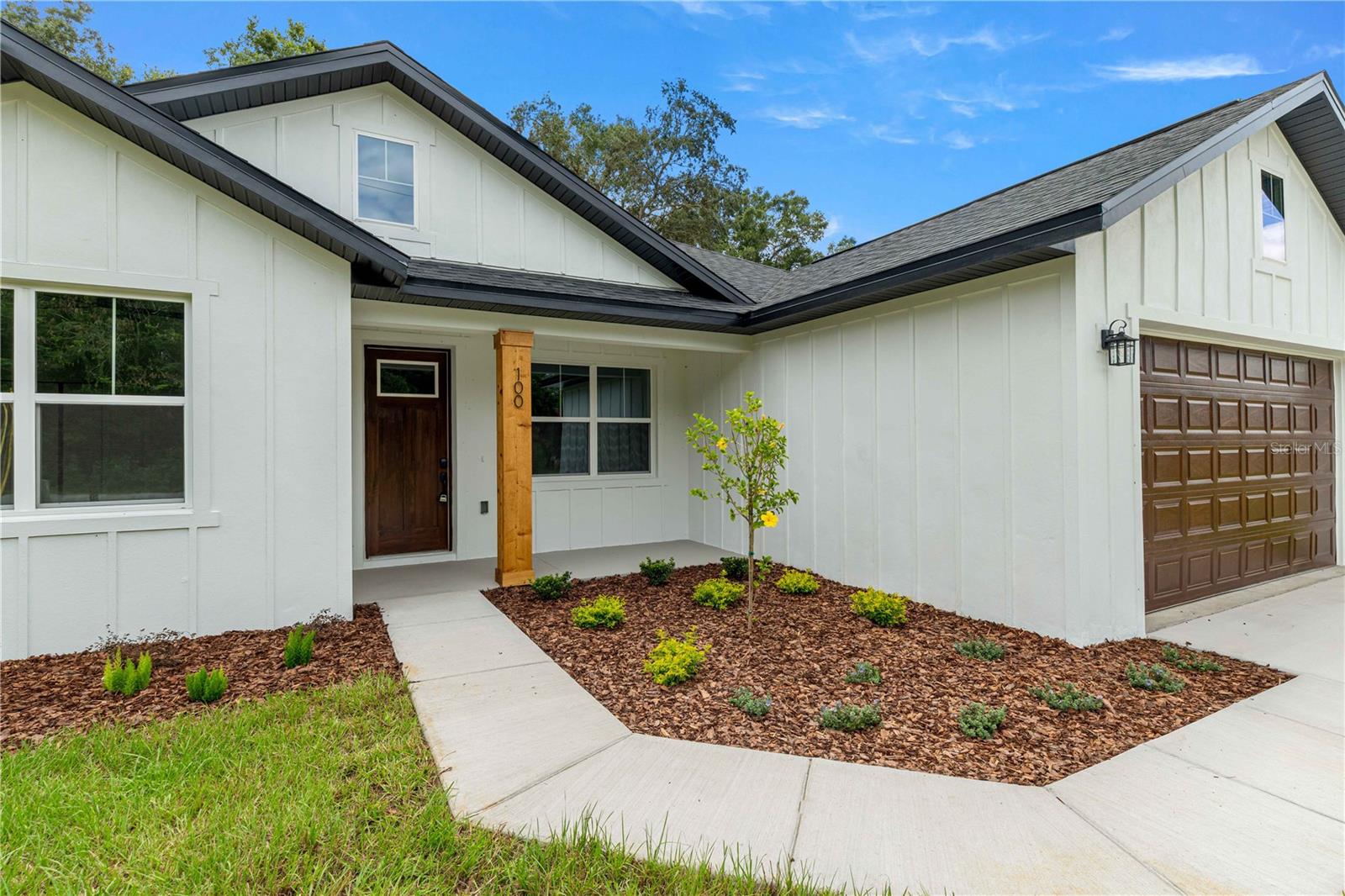 100 WILLOW RD