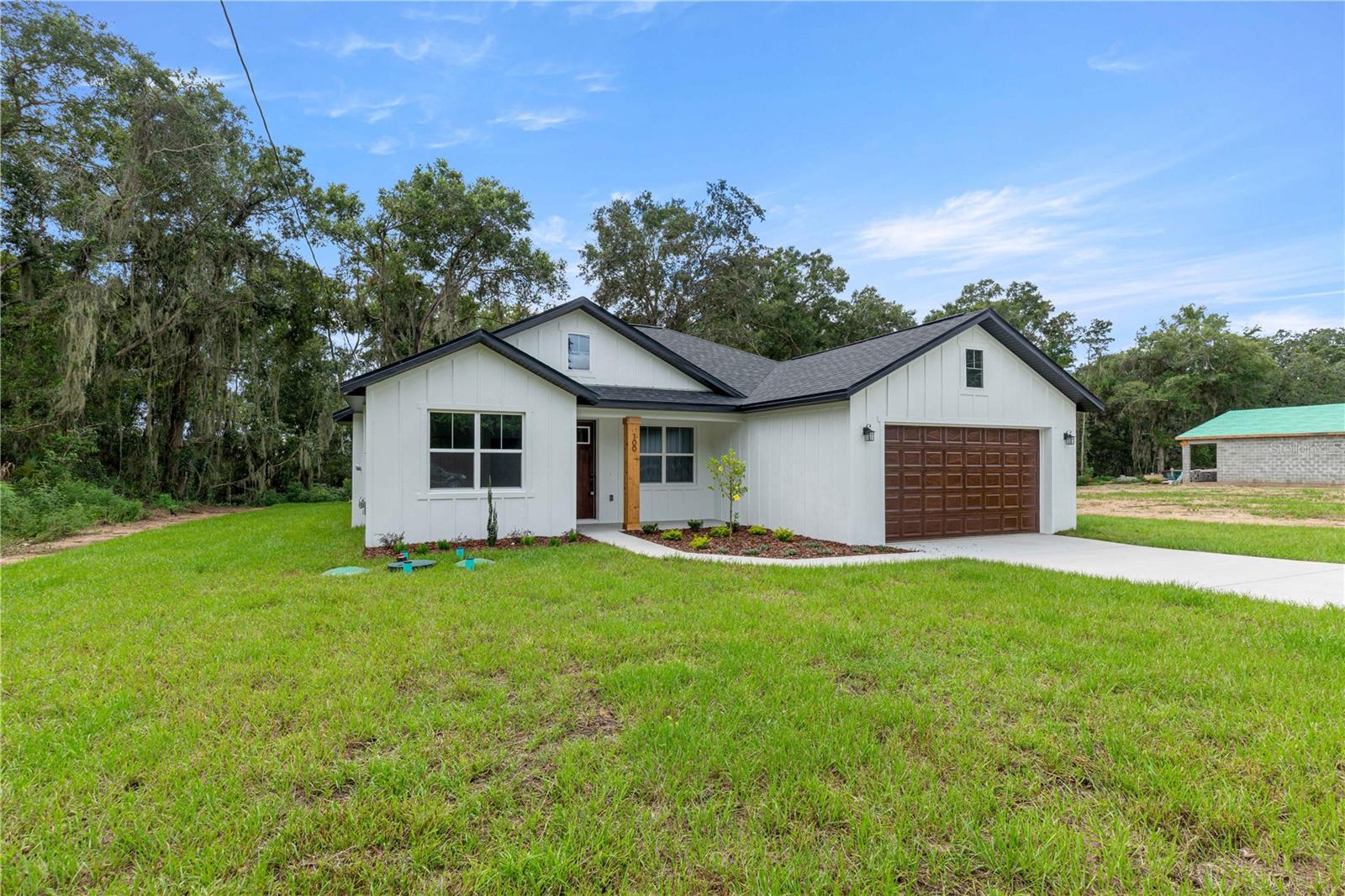 100 WILLOW RD