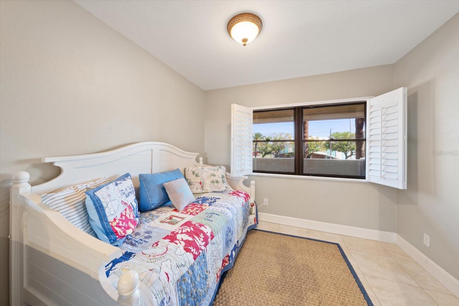 LIDO CONDO - Residential