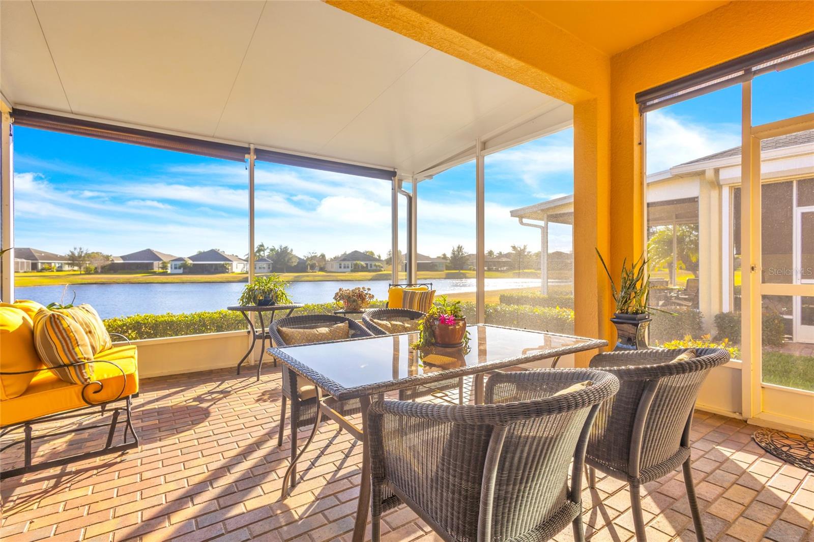 SUN CITY CENTER UN 274 & 275 - Residential