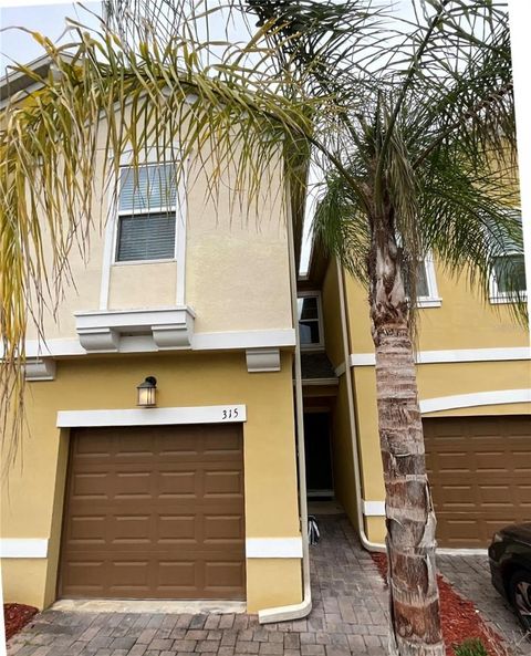 Photo of 315 Muscogee Lane, Orlando, FL 32825 (MLS # G5112127)