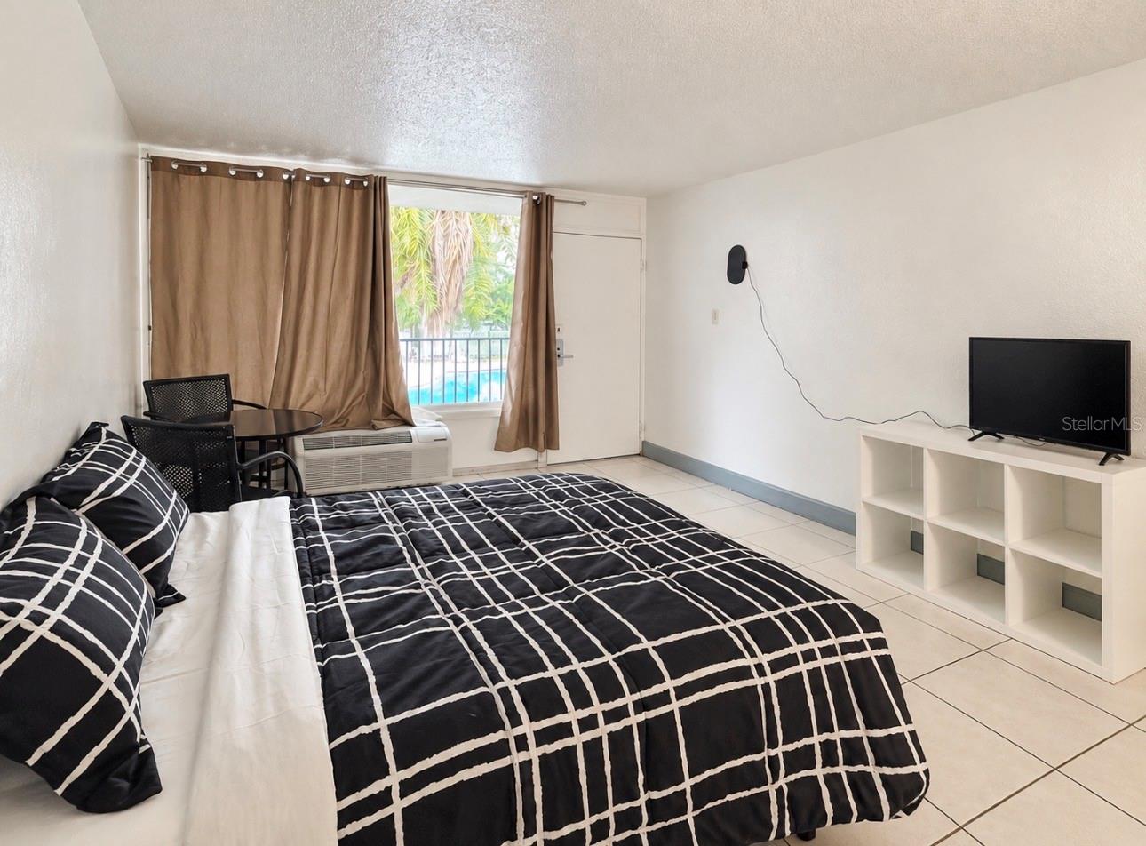 7900 S ORANGE BLOSSOM TRAIL 2002