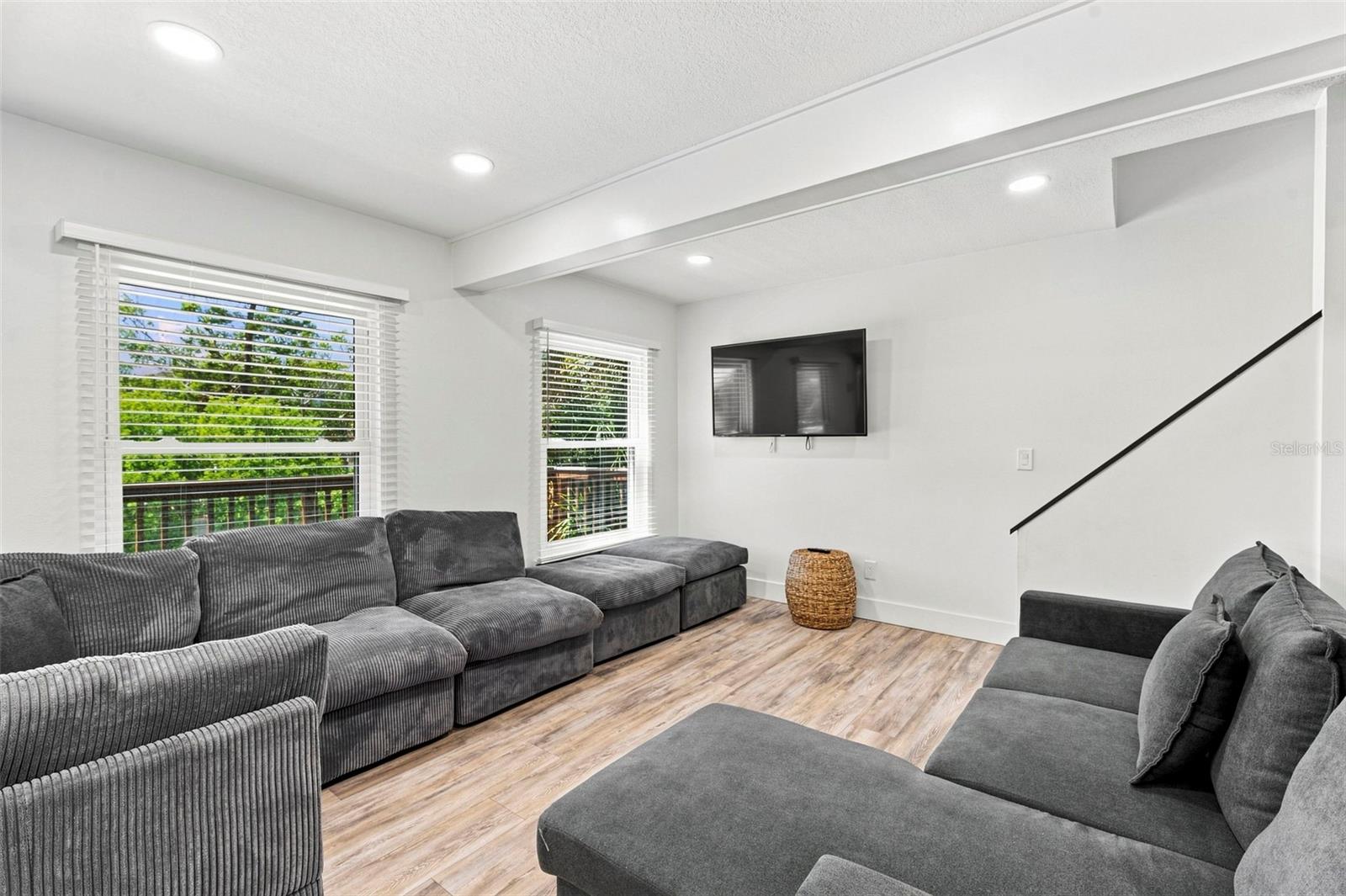 113 4TH AVENUE