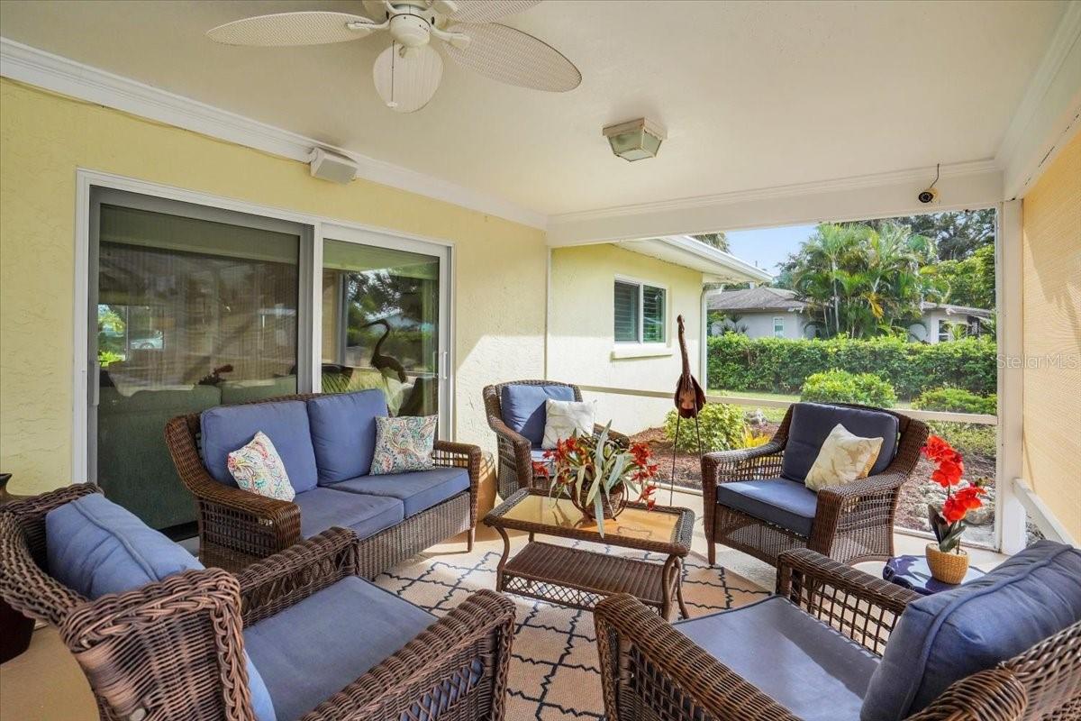 LAUREL VILLA - Residential