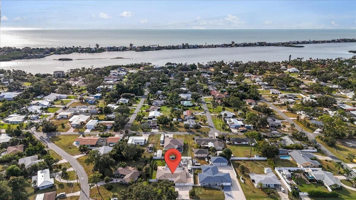 LAUREL VILLA - Residential