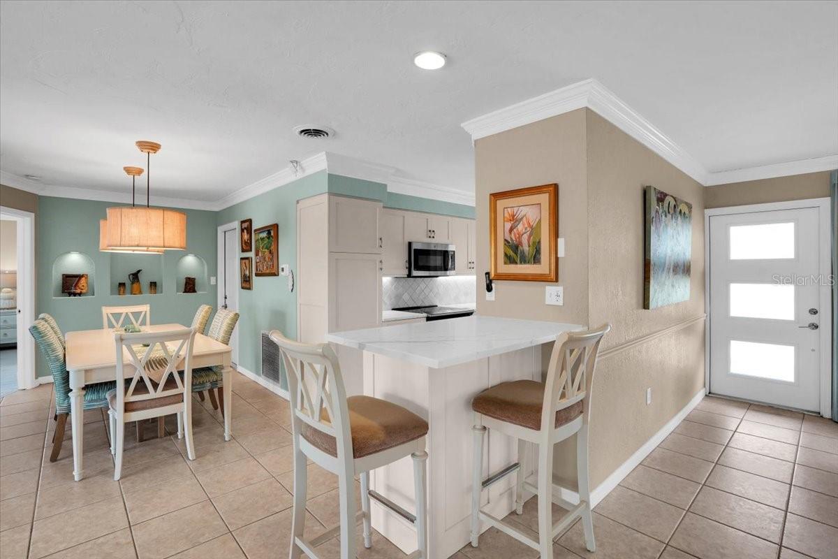 LAUREL VILLA - Residential