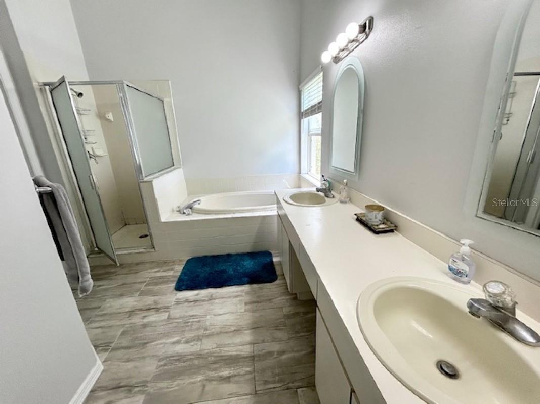 ARDMORE GARDENS - Residential