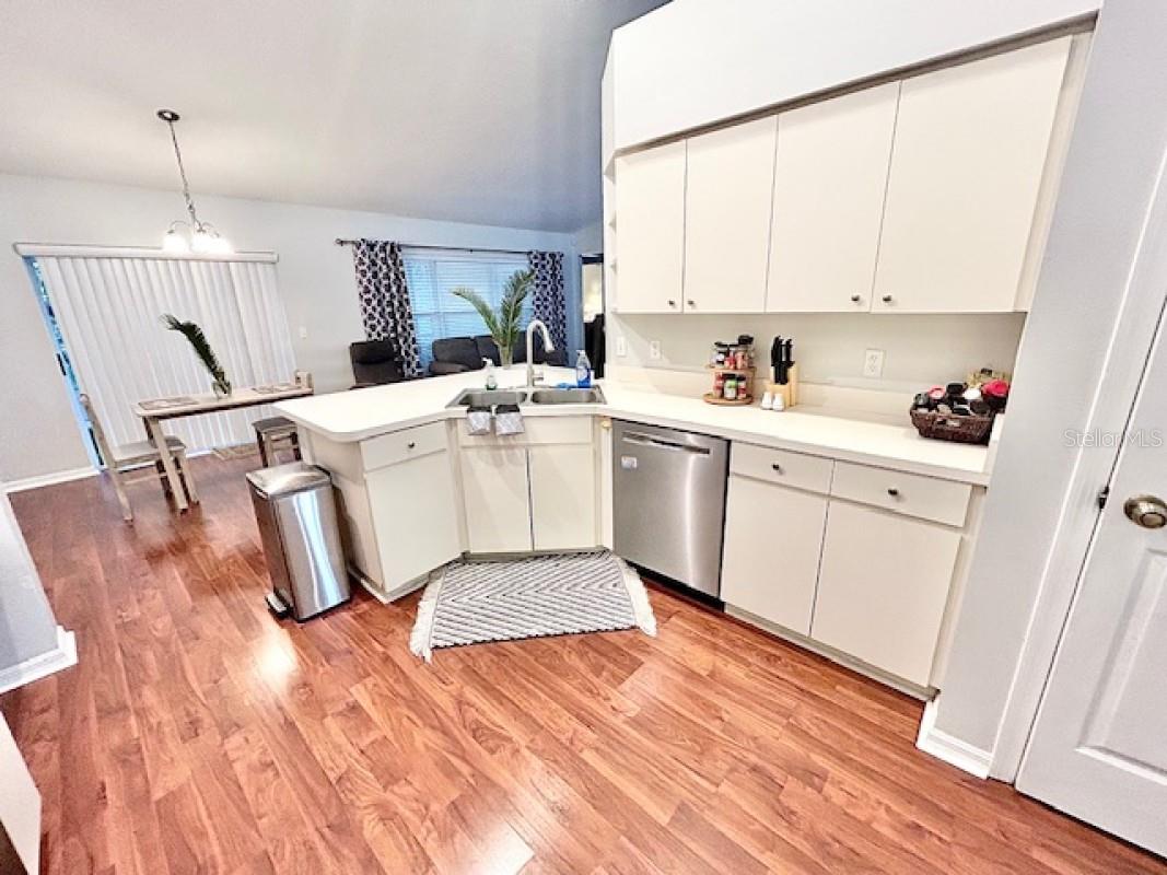 ARDMORE GARDENS - Residential