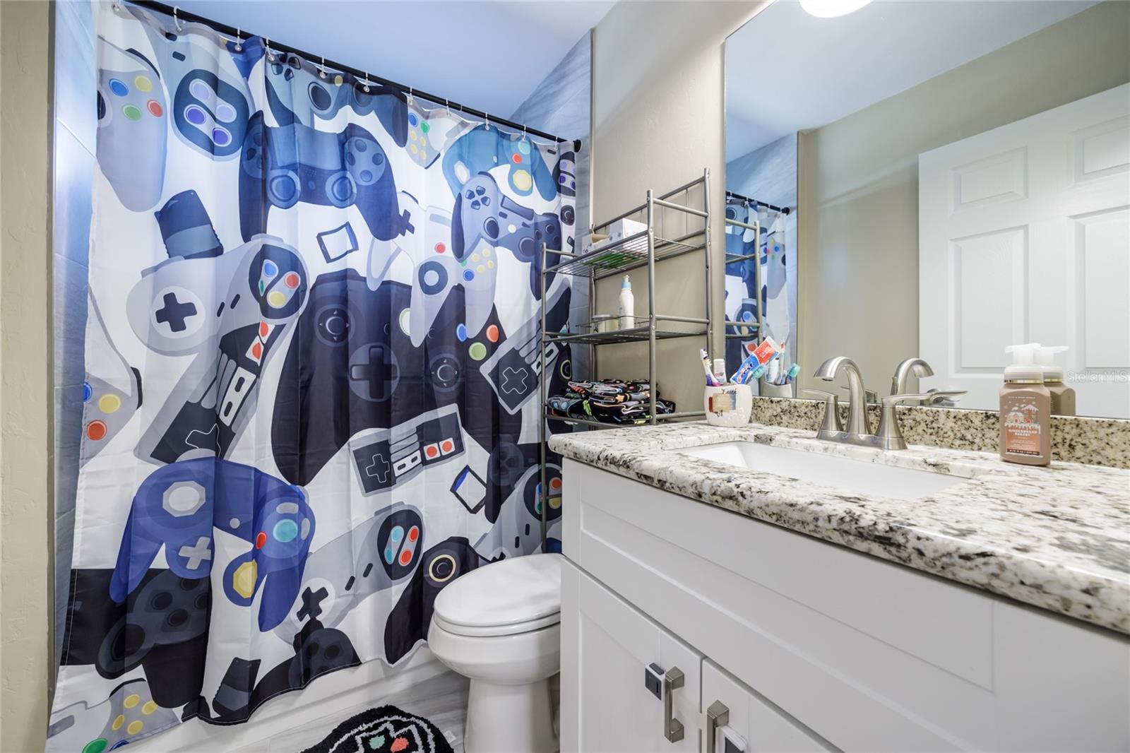 MEADOWS/BEAUTIFUL BRONSON - Residential