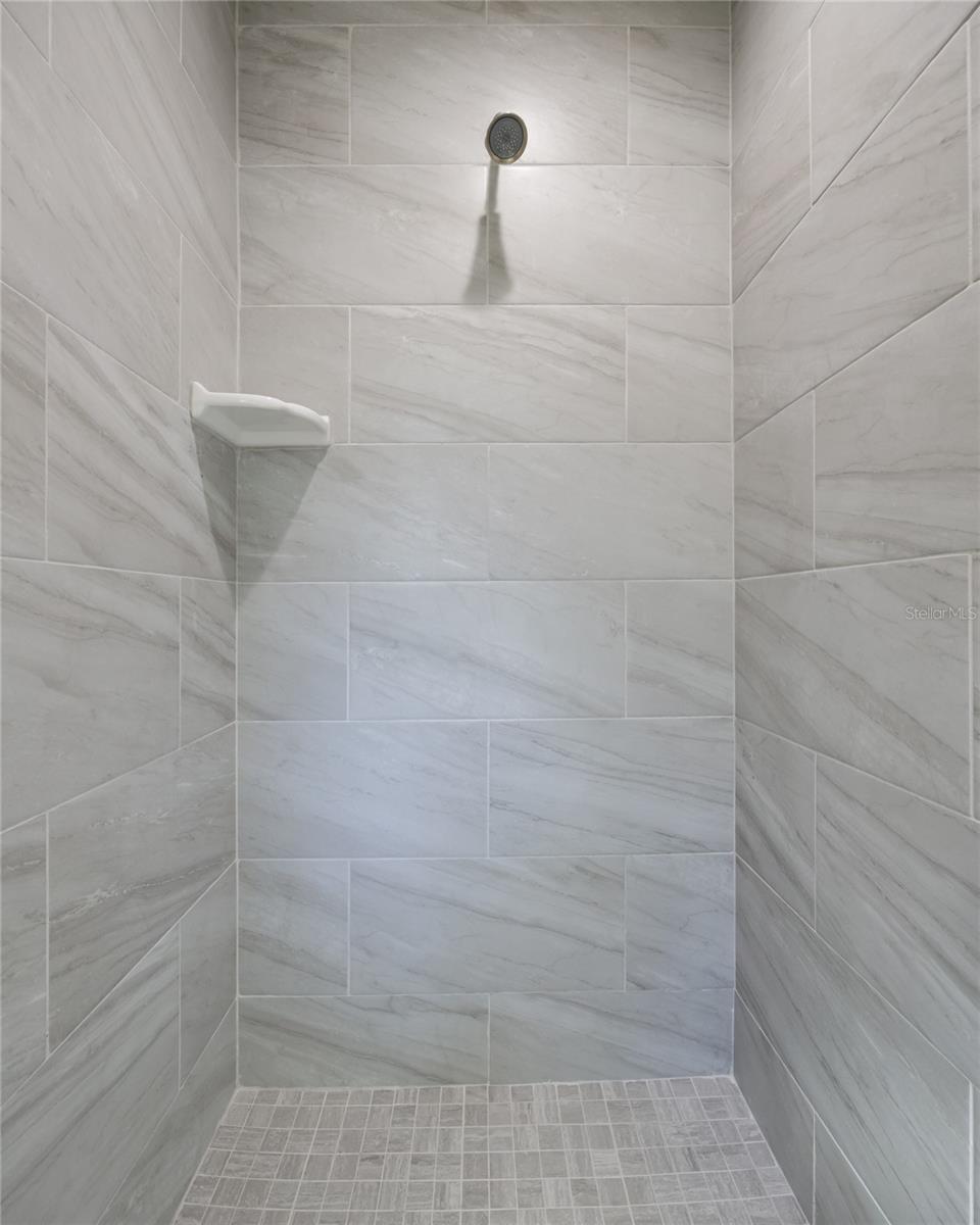 MEADOWS/BEAUTIFUL BRONSON - Residential