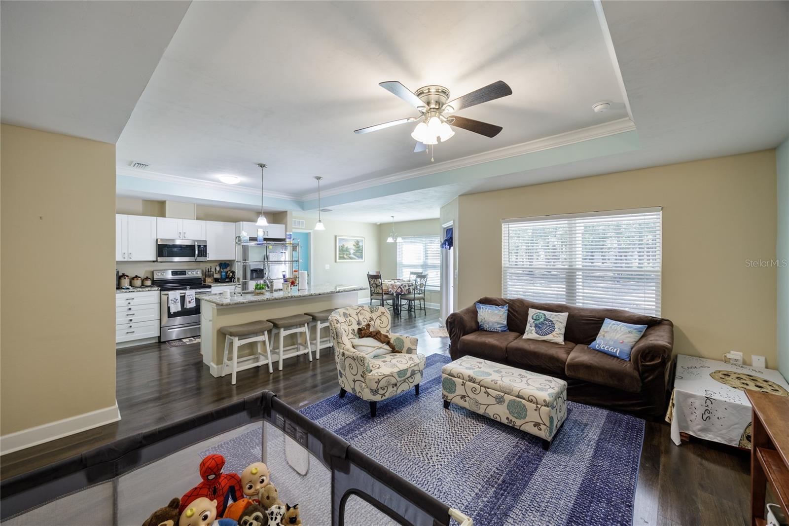 MEADOWS/BEAUTIFUL BRONSON - Residential