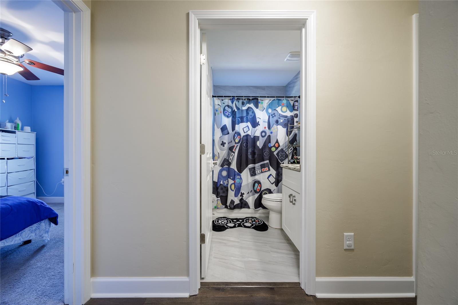 MEADOWS/BEAUTIFUL BRONSON - Residential