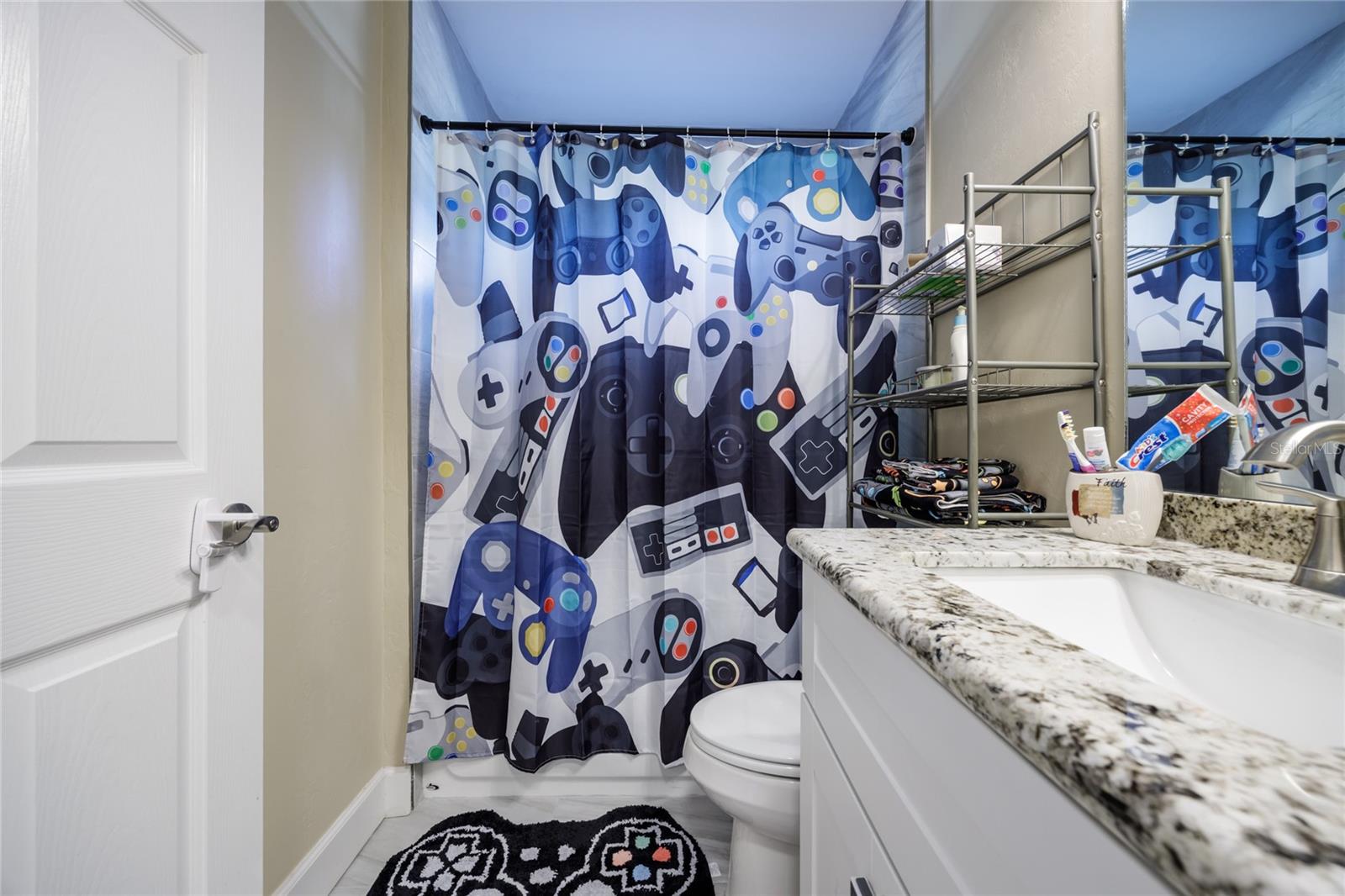 MEADOWS/BEAUTIFUL BRONSON - Residential