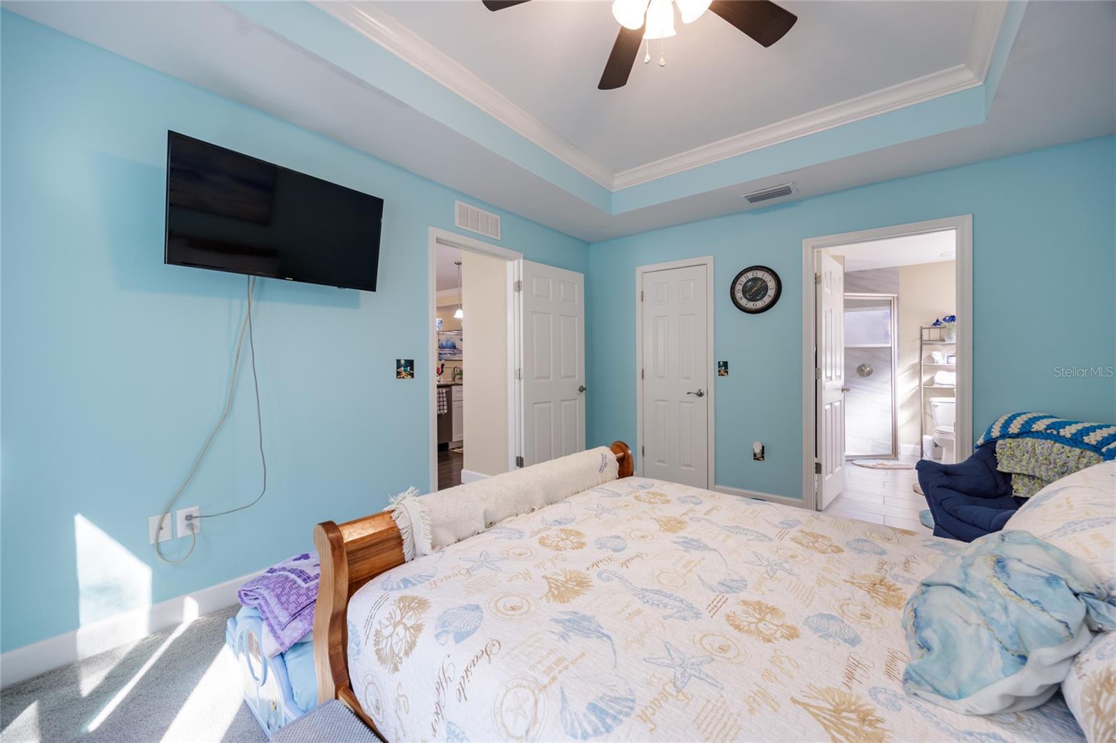 MEADOWS/BEAUTIFUL BRONSON - Residential