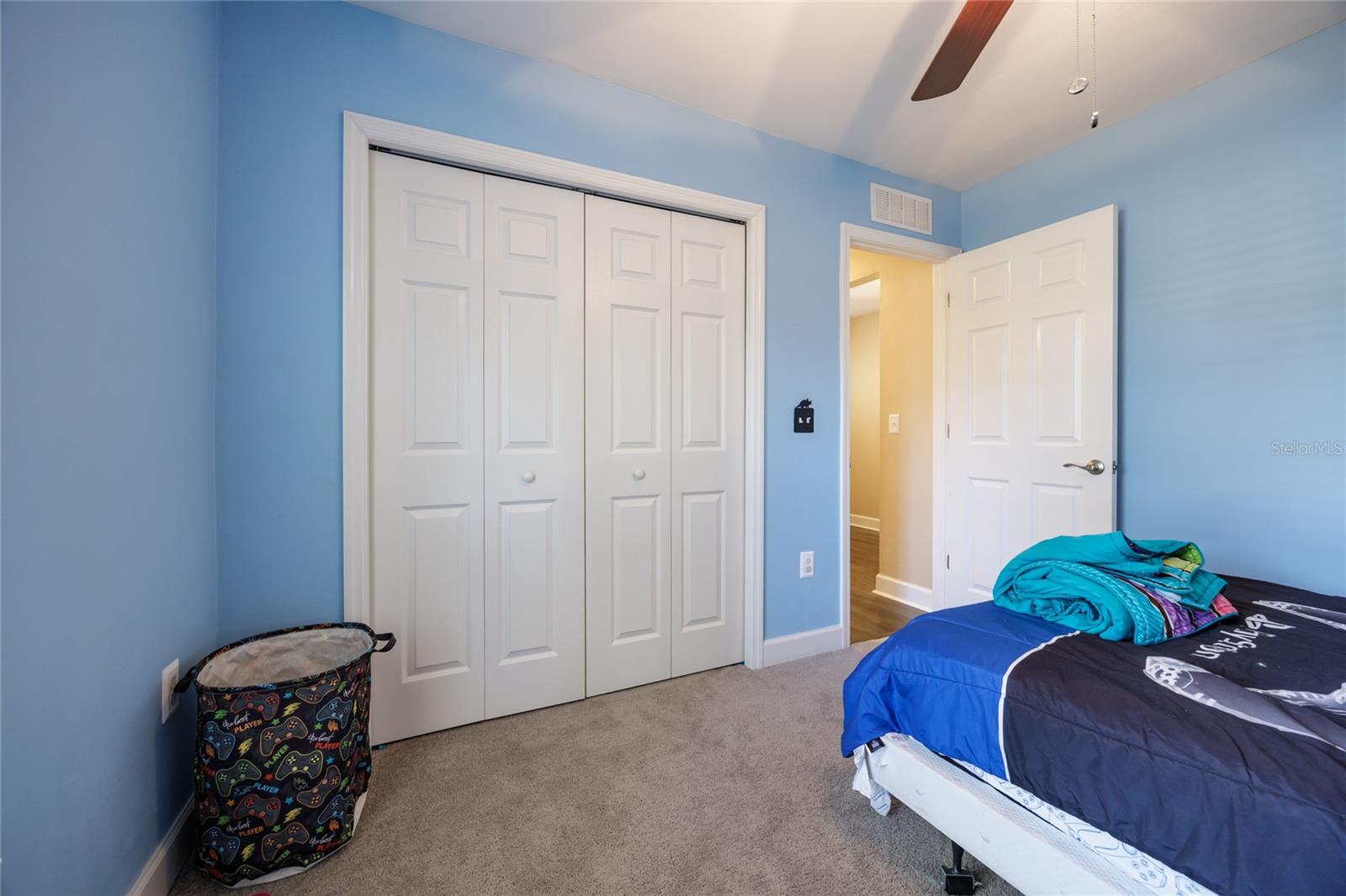 MEADOWS/BEAUTIFUL BRONSON - Residential