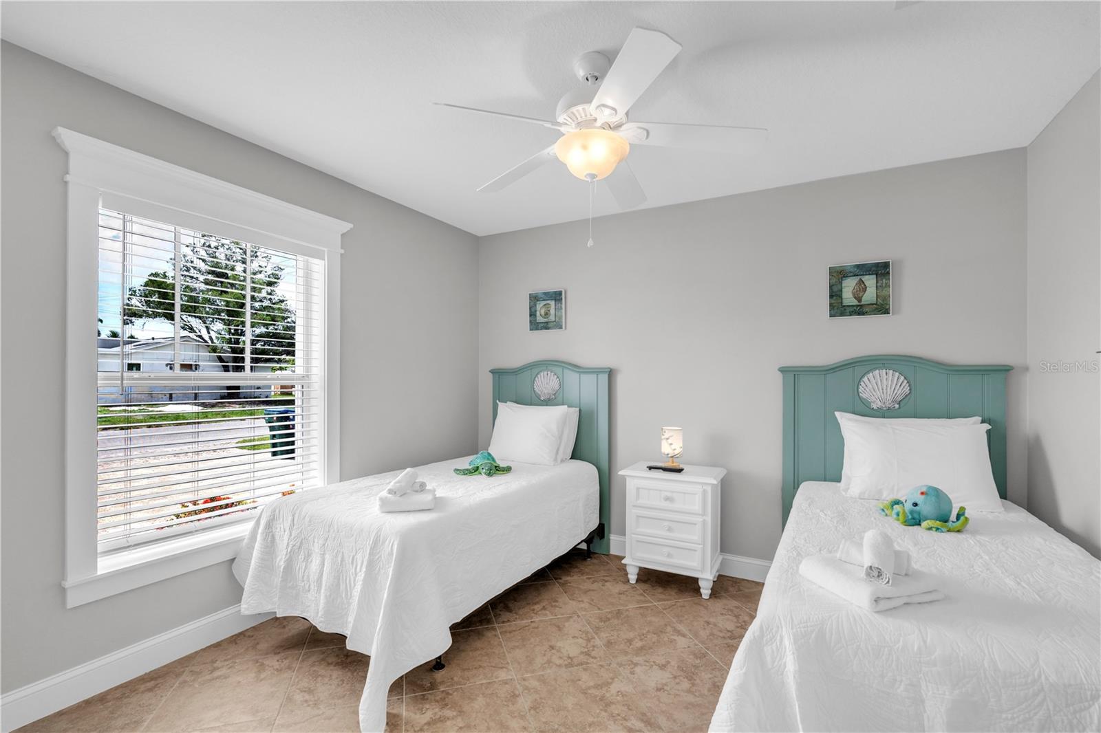 67TH COASTAL COTTAGES OR2448/1887 - Residential