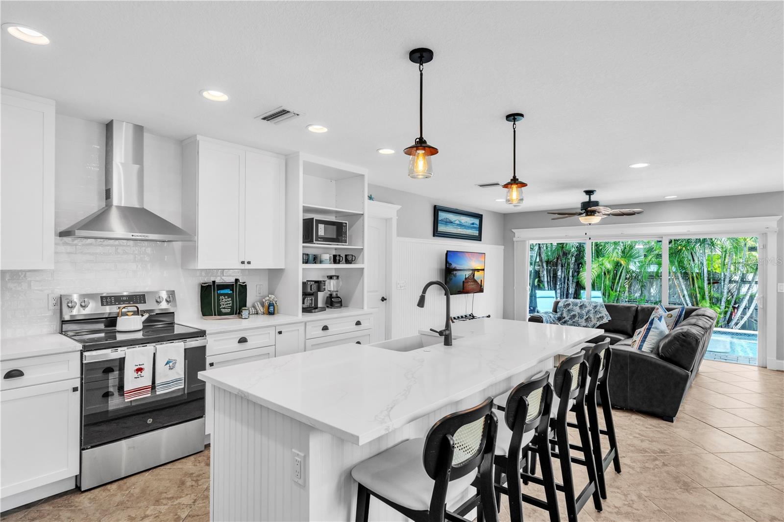 67TH COASTAL COTTAGES OR2448/1887 - Residential