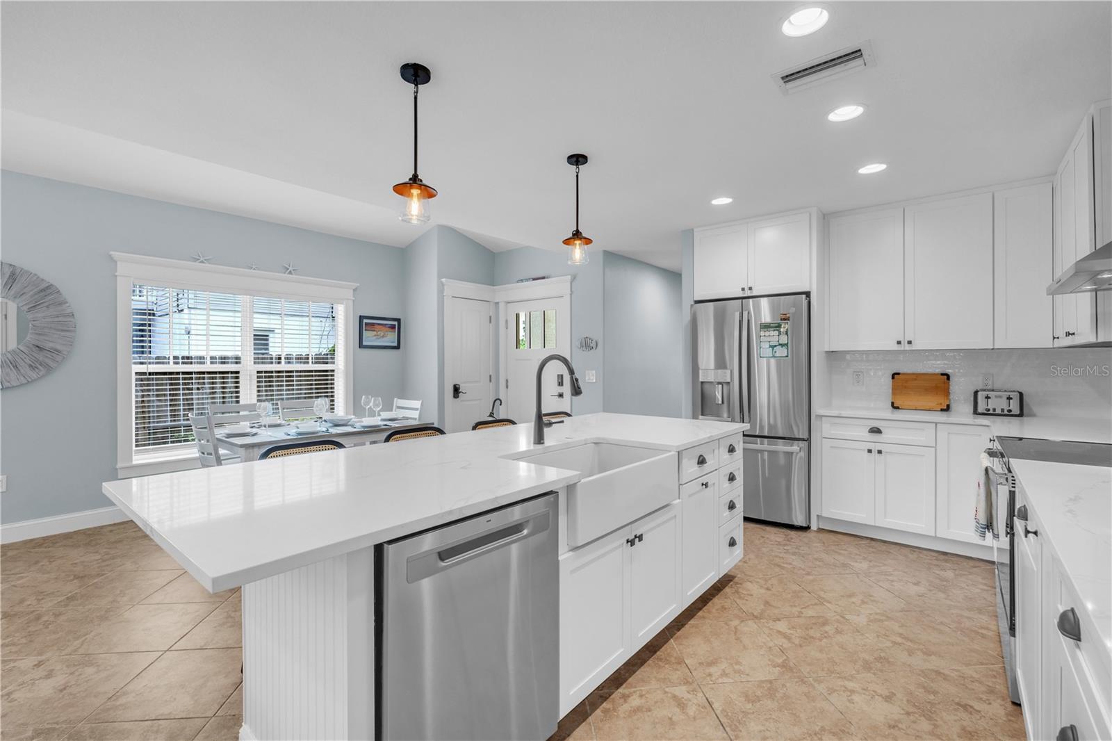 67TH COASTAL COTTAGES OR2448/1887 - Residential